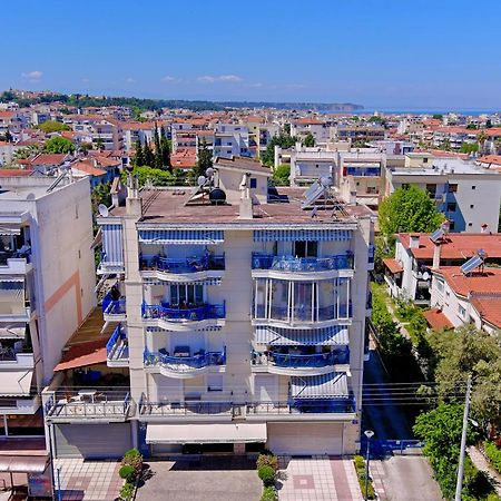 Lovely And Sunny Apartament 300M From Beach!! Peraia  Bagian luar foto