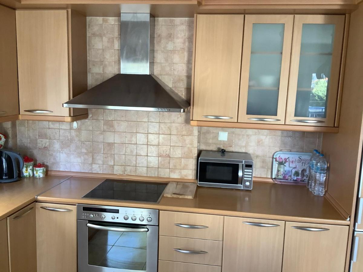 Lovely And Sunny Apartament 300M From Beach!! Peraia  Bagian luar foto