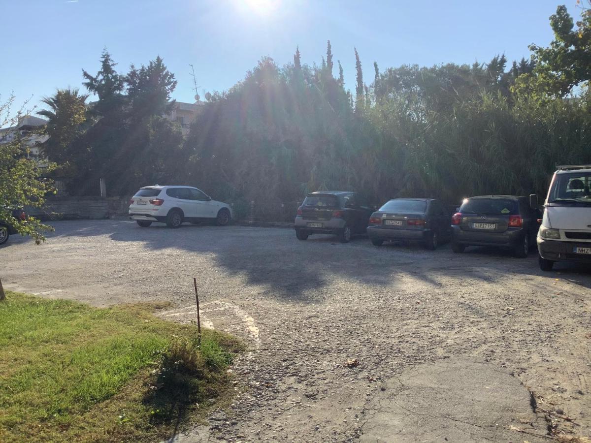 Lovely And Sunny Apartament 300M From Beach!! Peraia  Bagian luar foto