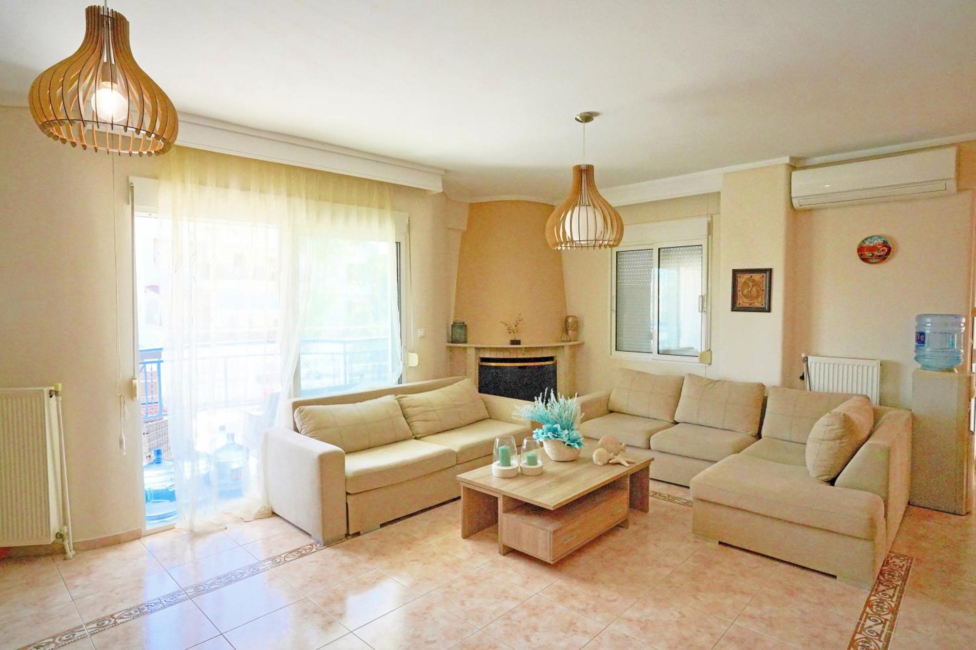 Lovely And Sunny Apartament 300M From Beach!! Peraia  Bagian luar foto
