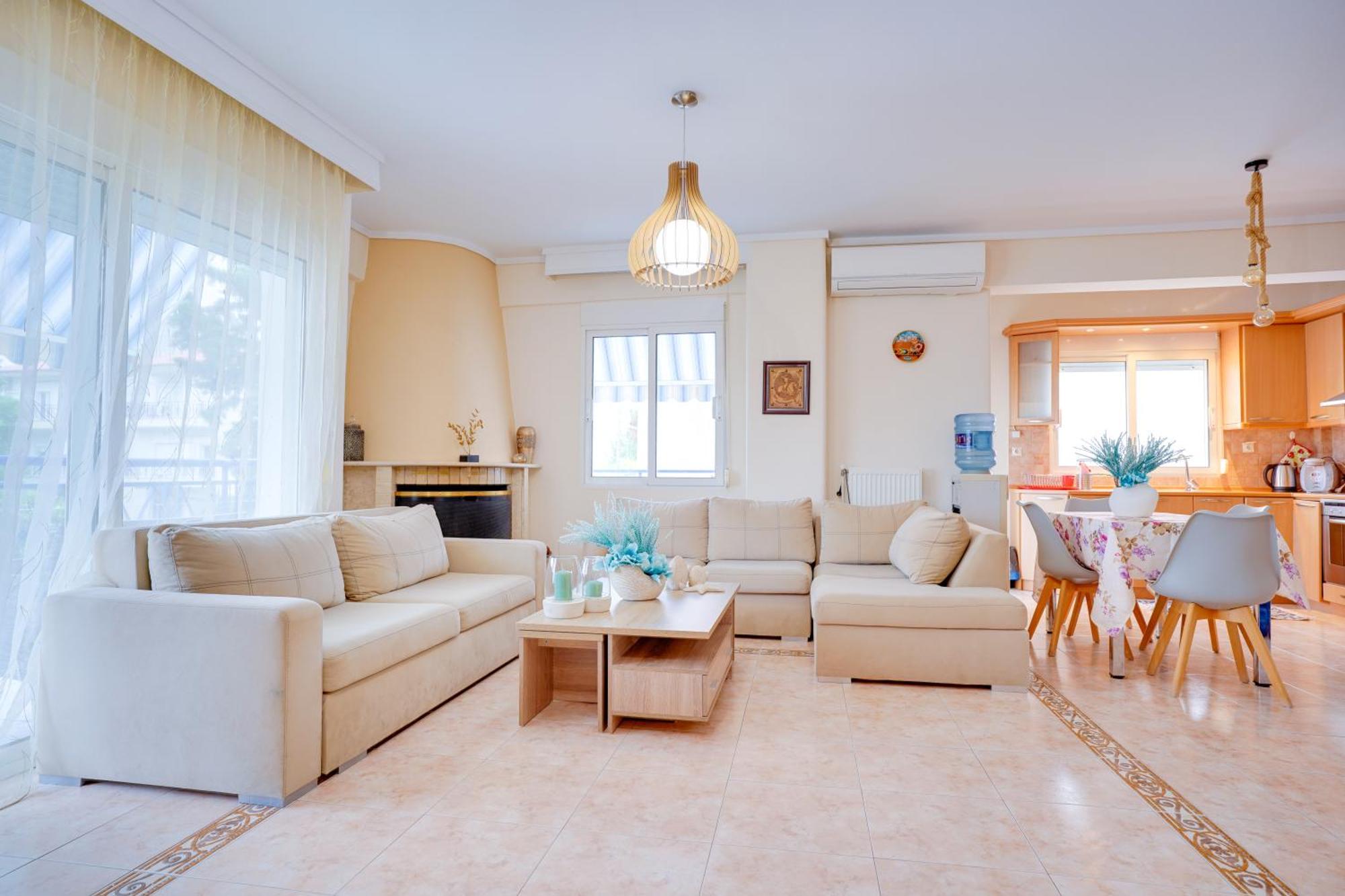 Lovely And Sunny Apartament 300M From Beach!! Peraia  Bagian luar foto