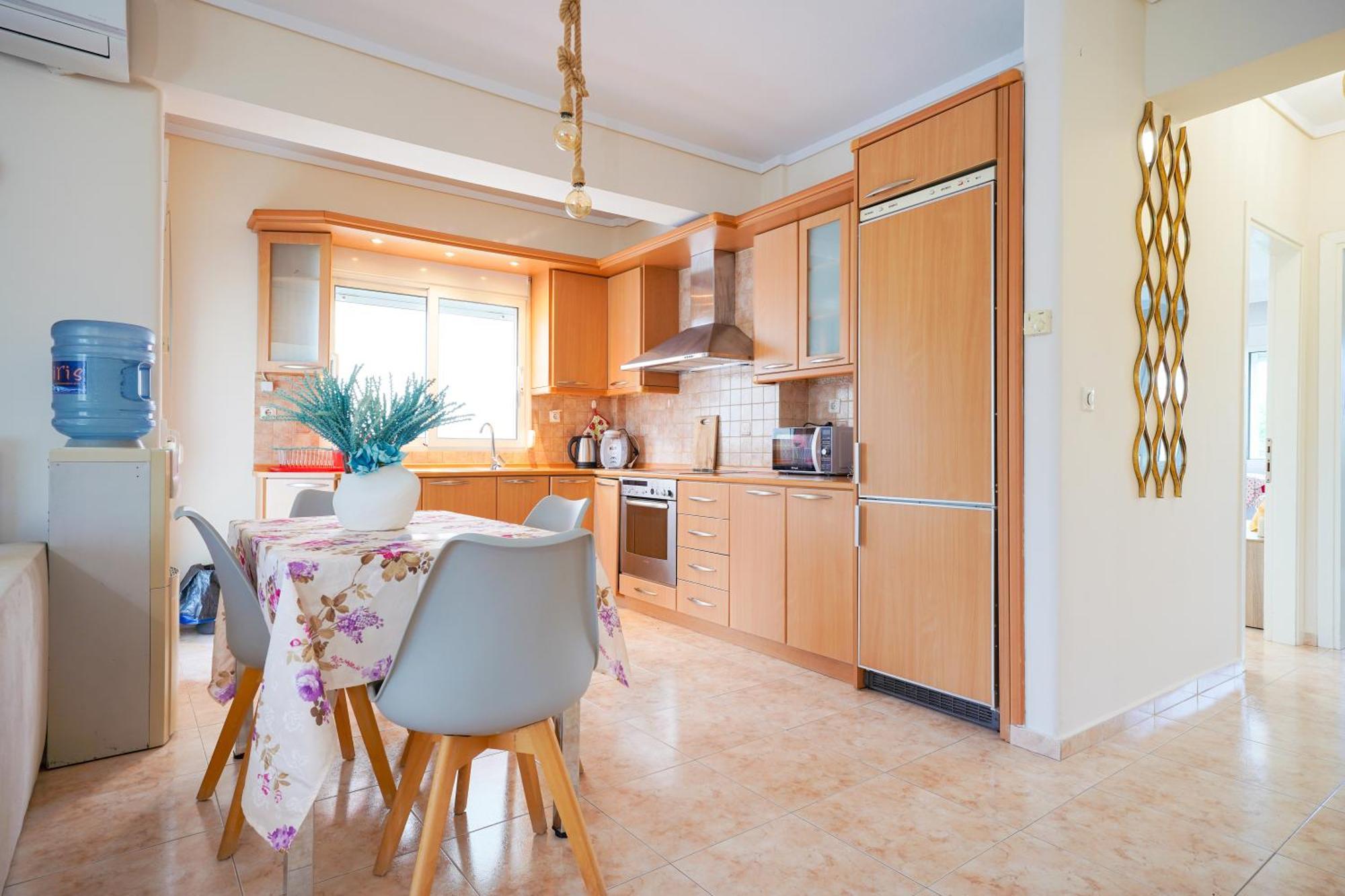 Lovely And Sunny Apartament 300M From Beach!! Peraia  Bagian luar foto
