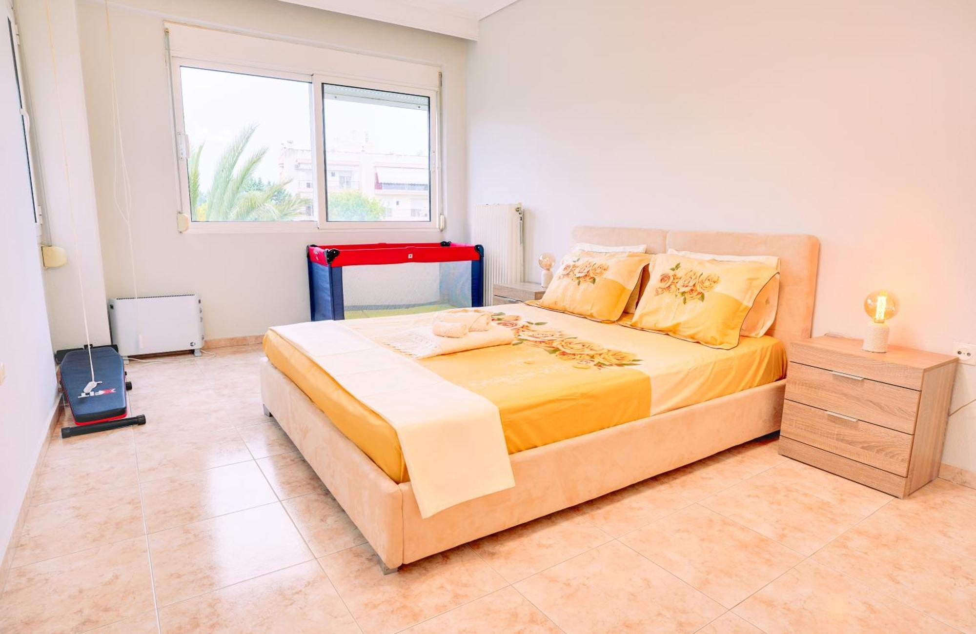 Lovely And Sunny Apartament 300M From Beach!! Peraia  Bagian luar foto