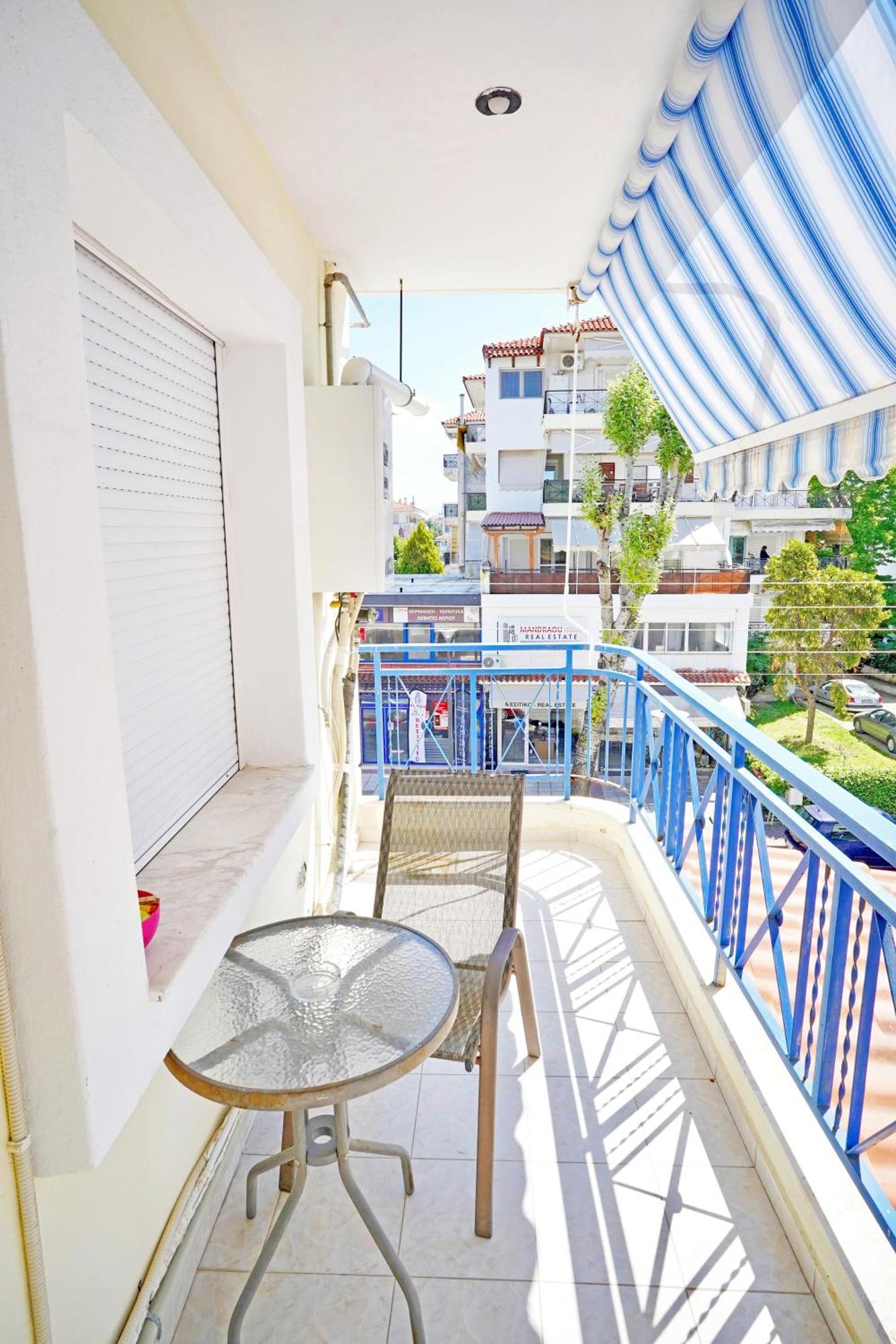 Lovely And Sunny Apartament 300M From Beach!! Peraia  Bagian luar foto